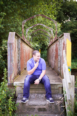 Outdoors portrait photography Leicestershire-19