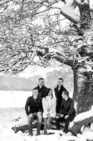 Winter family photoshoot Leicester black and white-12