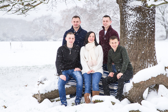 winter family photoshoot Leicester-6