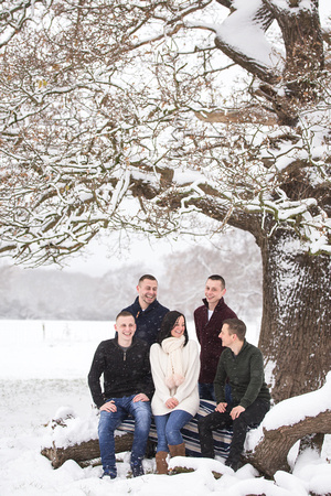 winter family photoshoot Leicester-12